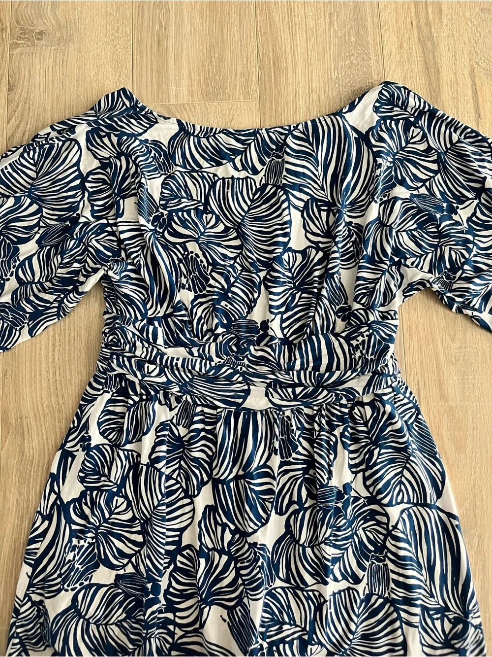 Lilly Pulitzer Women’s Parigi Boat Neck Romper Aegean Navy Beach Path - Size M - Picture 3 of 9